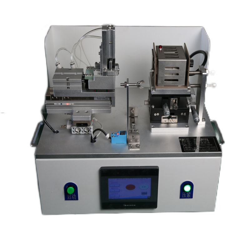 Automatic flanging machine